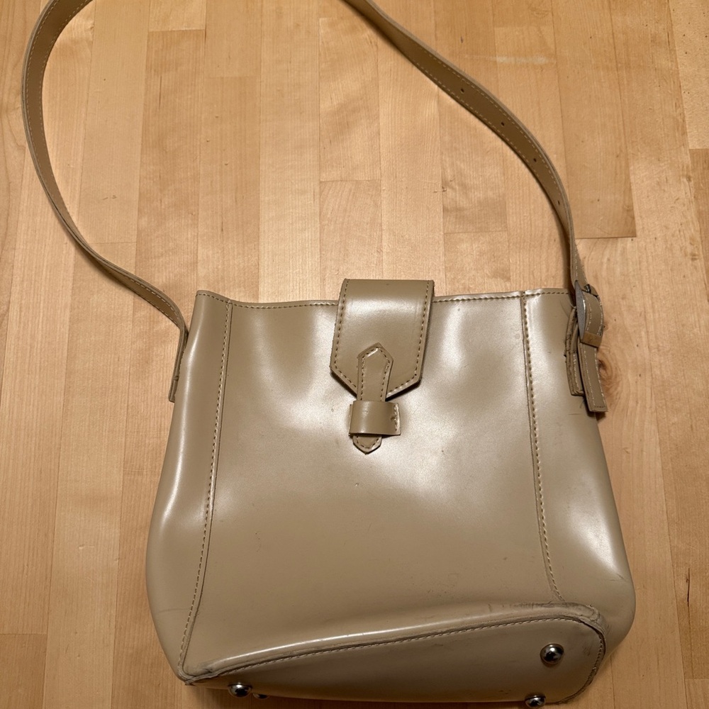 Elegant Beige Women's Bag